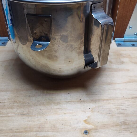 Used KitchenAid 5 2000 Edition 5 Qt Bowl-Lift Stand Mixer Stainless Steel Bowl - Picture 4 of 11